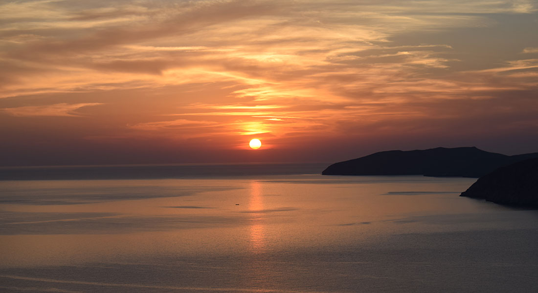 Magical Sunset Villa for rent in Serifos